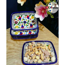 Load image into Gallery viewer, Triangle Serving Bowls Set of 6